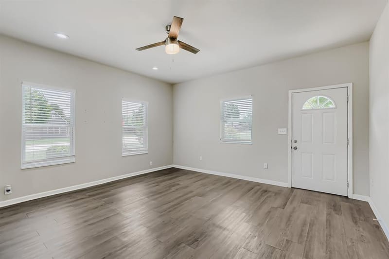 123 S 2nd Street, Sanger TX 76266 - Photo 5