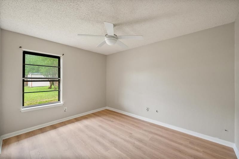 200 W Garrity Street, Corsicana TX 75110 - Photo 28