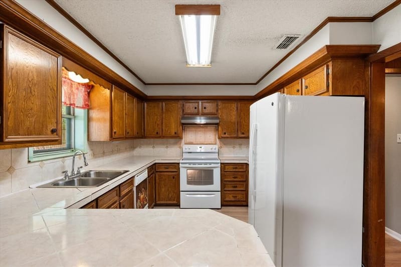 200 W Garrity Street, Corsicana TX 75110 - Photo 21