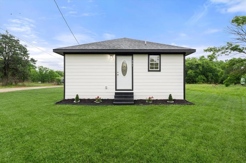 901 S 3rd, Dawson TX 76639