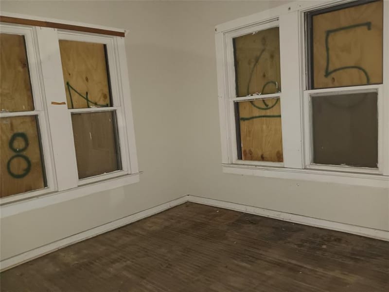 2009 Hemphill Street, Fort Worth TX 76110 - Photo 8