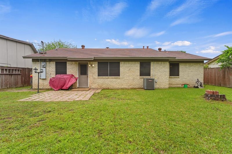 14813 Oakwood Lane, Balch Springs TX 75180 - Photo 13