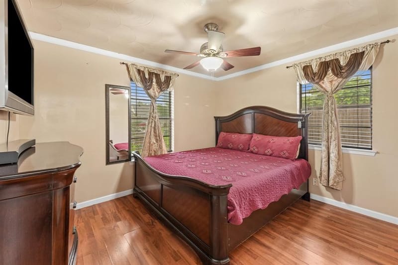 14813 Oakwood Lane, Balch Springs TX 75180 - Photo 9