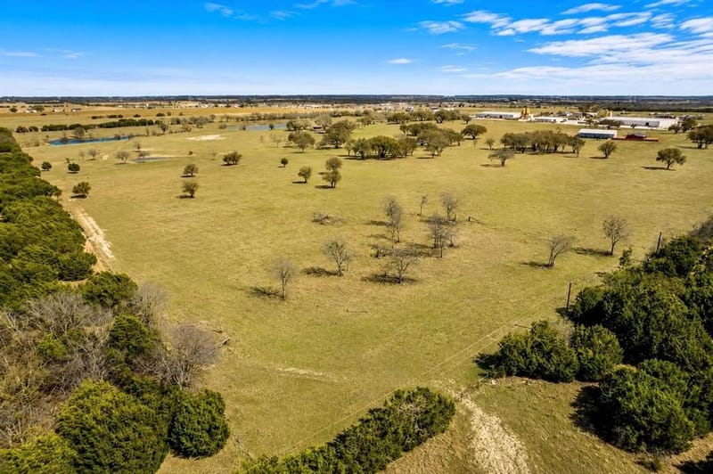 277 Deer Shadow Circle, Whitney TX 76692 - Photo 6