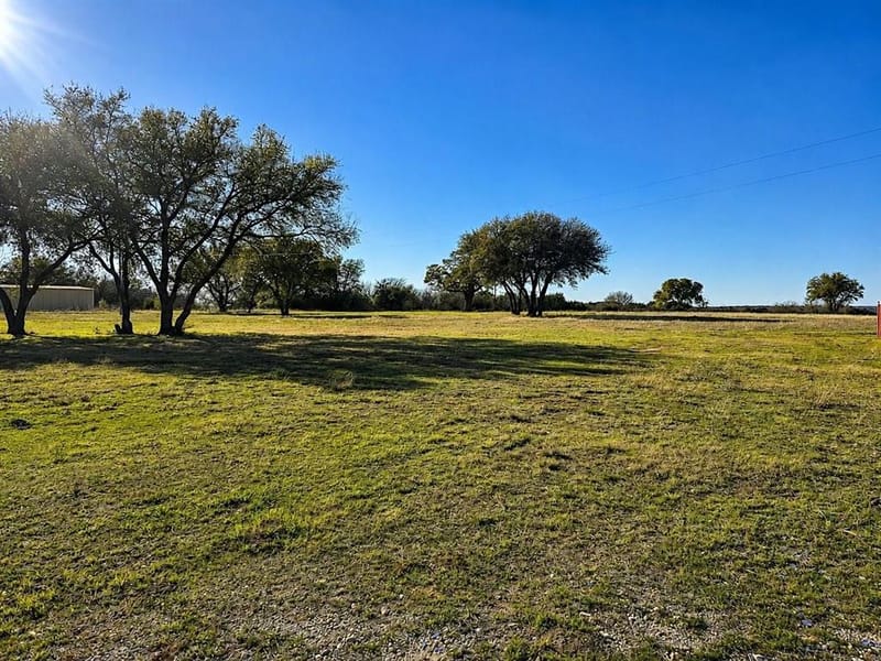 277 Deer Shadow Circle, Whitney TX 76692 - Photo 9