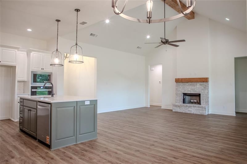 204 Sweetgrass Drive, Poolville TX 76487 - Photo 7