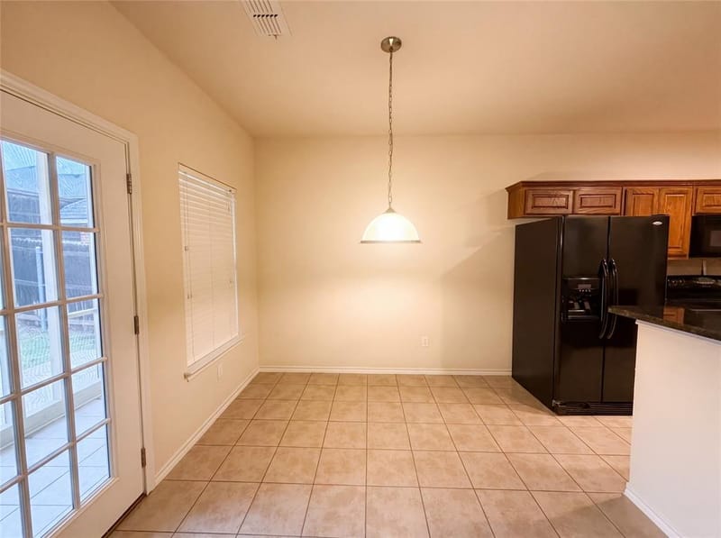 9816 Mullins Crossing Drive, Fort Worth TX 76126 - Photo 7