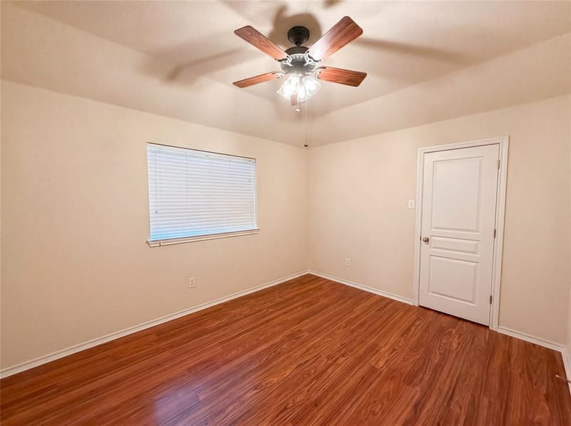 9816 Mullins Crossing Drive, Fort Worth TX 76126 - Photo 10