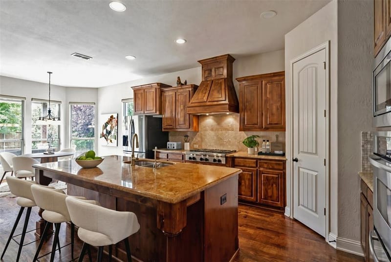 2913 Fayette Trail, Frisco TX 75034 - Photo 8