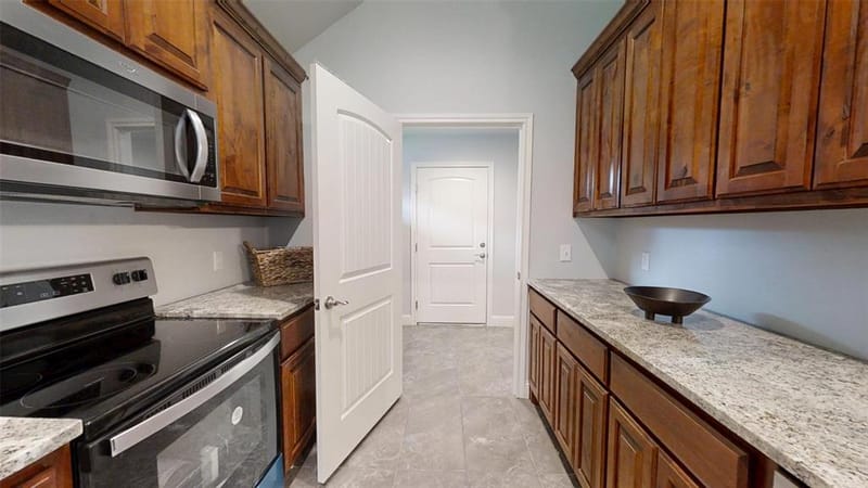 2615 San Gabriel Drive, Granbury TX 76048 - Photo 9