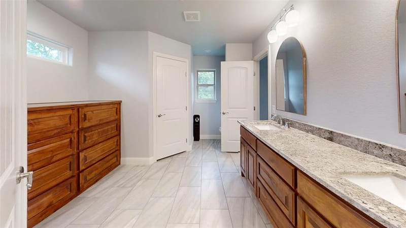 2615 San Gabriel Drive, Granbury TX 76048 - Photo 11