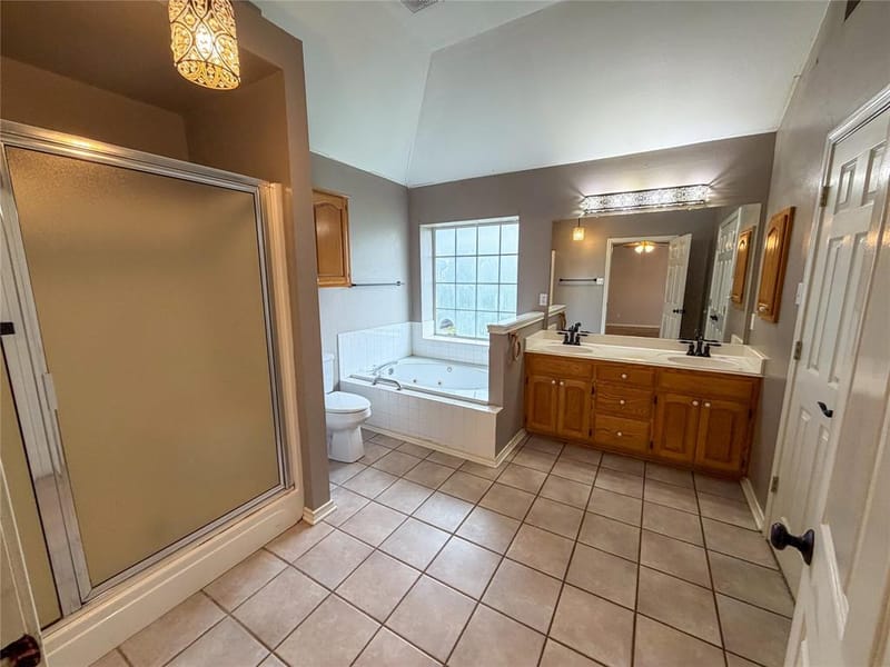 2204 N Village Drive, Bonham TX 75418 - Photo 22