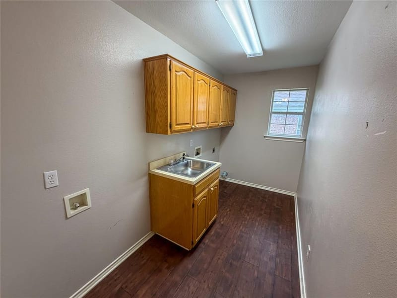 2204 N Village Drive, Bonham TX 75418 - Photo 29