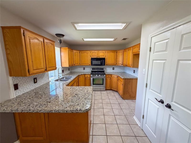 2204 N Village Drive, Bonham TX 75418 - Photo 8
