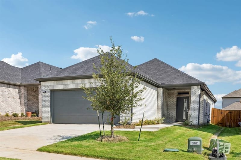 506 Green Gables Drive, Princeton TX 75071 - Photo 5