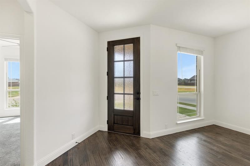 2644 Lila Street, Burleson TX 76028 - Photo 4