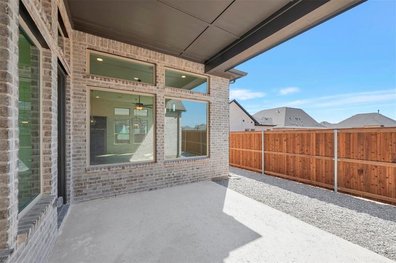 4715 Boyds Branch Drive, Arlington TX 76005 - Photo 3