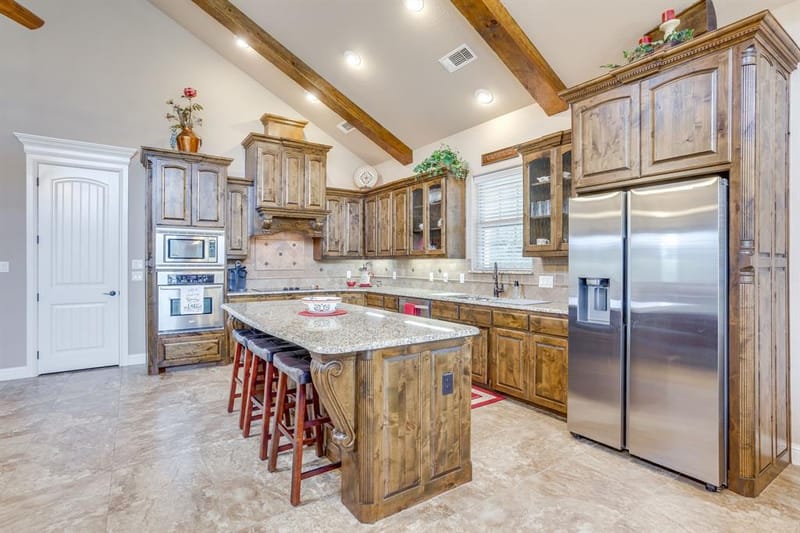 6417 Beacon Vista Circle, Granbury TX 76049 - Photo 13