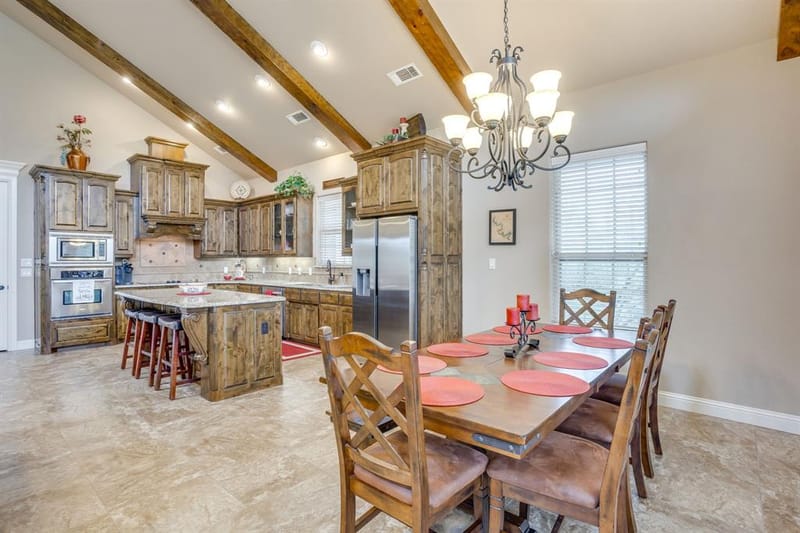 6417 Beacon Vista Circle, Granbury TX 76049 - Photo 12