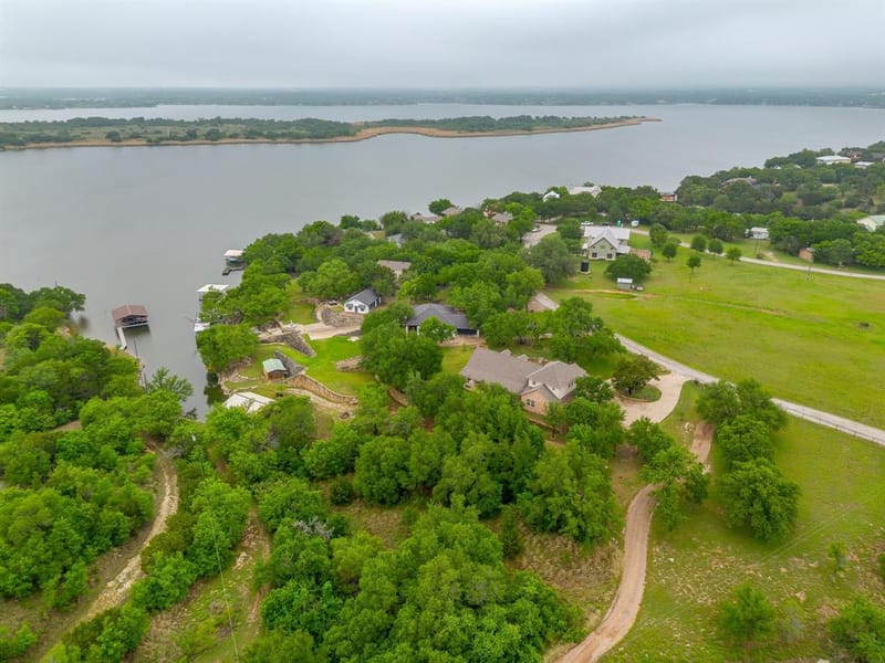 6417 Beacon Vista Circle, Granbury TX 76049 - Photo 4