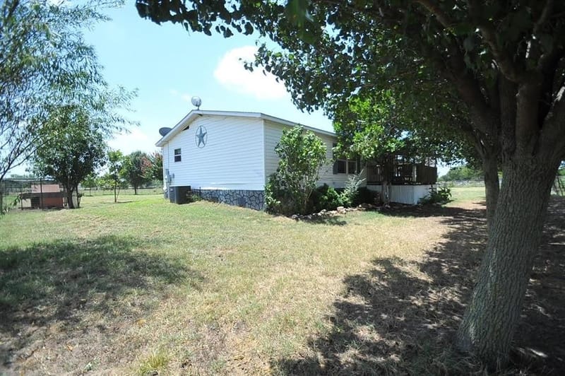 806 N Fm 1752, Savoy TX 75479 - Photo 10