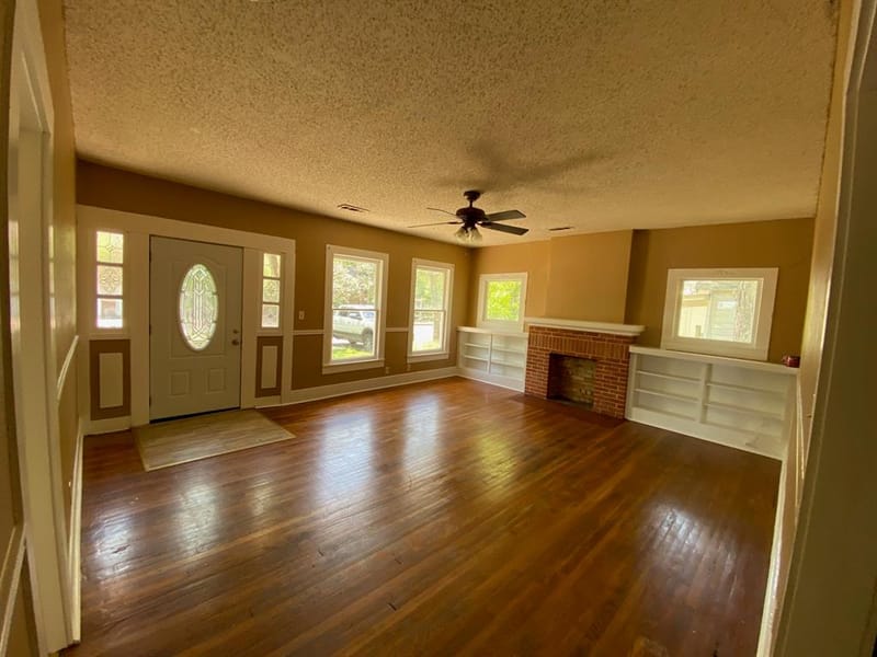 106 W Decatur Street, Ennis TX 75119 - Photo 9