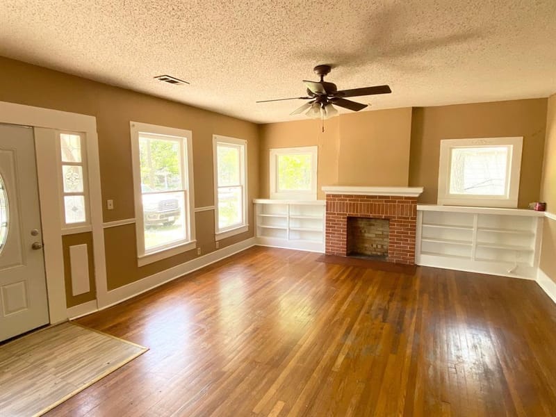 106 W Decatur Street, Ennis TX 75119 - Photo 10