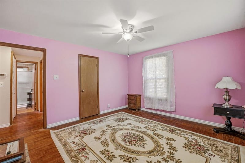 401 E Bridge Street, Granbury TX 76048 - Photo 19