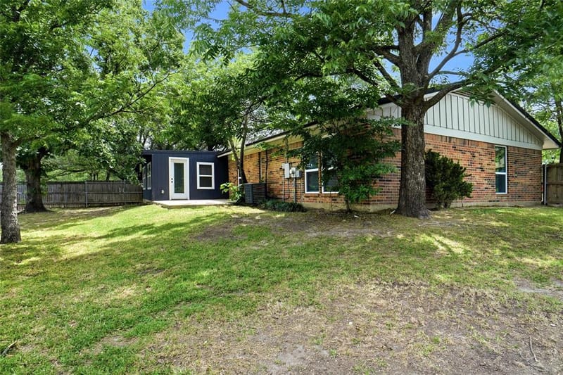 261 Timberlake Drive, Azle TX 76020 - Photo 27