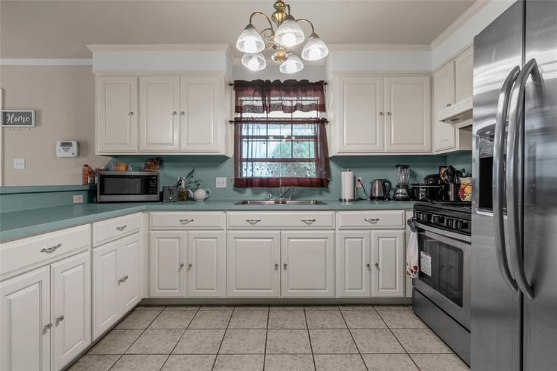 1692 W Tate Street, Robinson TX 76706 - Photo 6