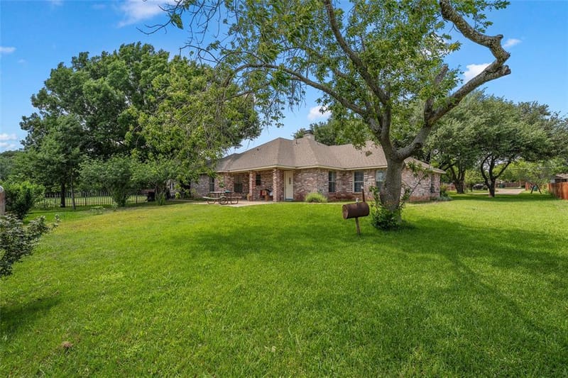 1692 W Tate Street, Robinson TX 76706 - Photo 26