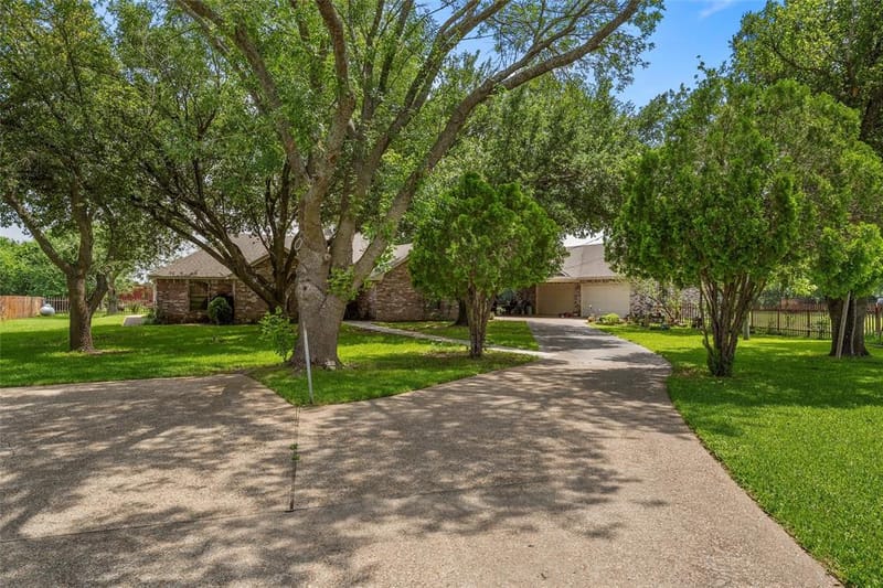 1692 W Tate Street, Robinson TX 76706 - Photo 24