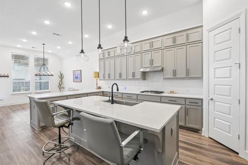 449 Country Meadows Boulevard, Waxahachie TX 75165