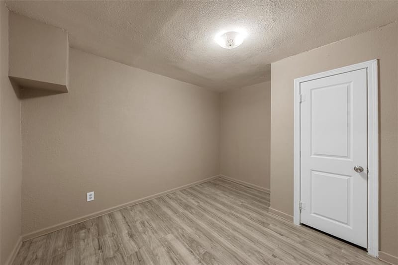 2012 N 39th Street, Waco TX 76707 - Photo 12