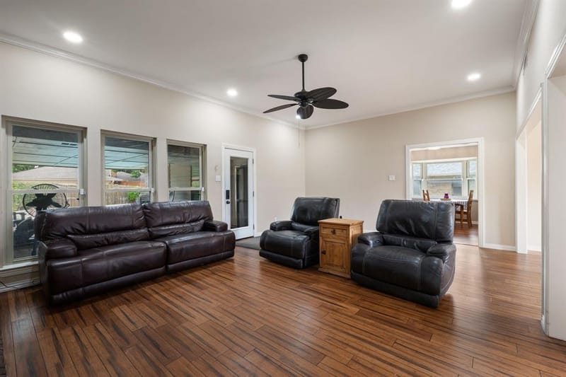 1947 Chesham Drive, Carrollton TX 75007 - Photo 19