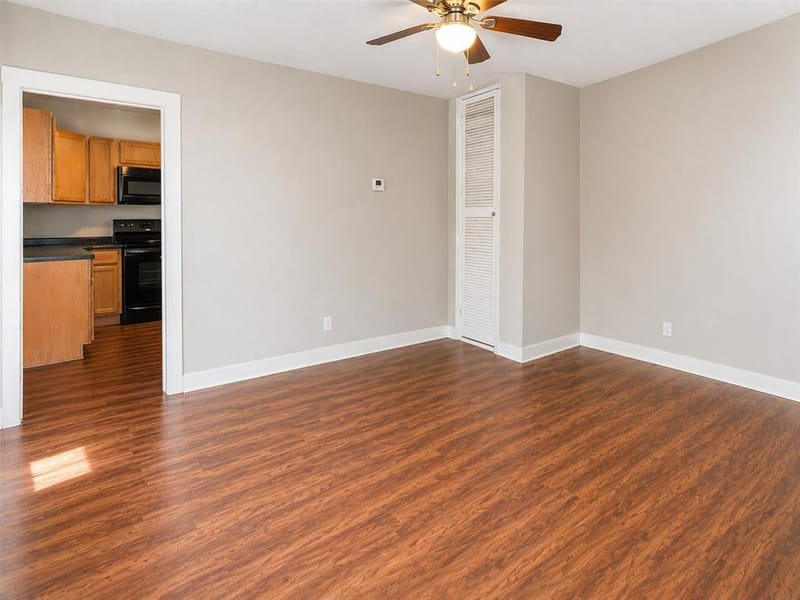 203 Stroud Street, Cleburne TX 76033 - Photo 9