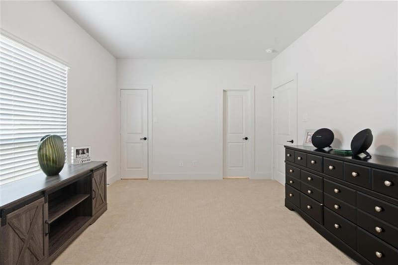 704 S HIDDEN LAKES Drive, DeSoto TX 75115 - Photo 28