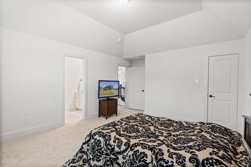 704 S HIDDEN LAKES Drive, DeSoto TX 75115 - Photo 29