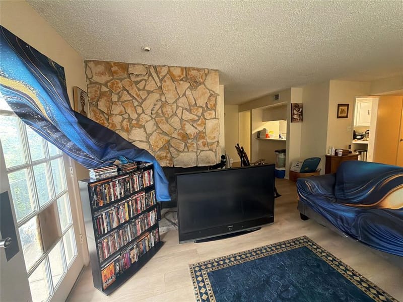 8560 Park Lane # 46, Dallas TX 75231 - Photo 9