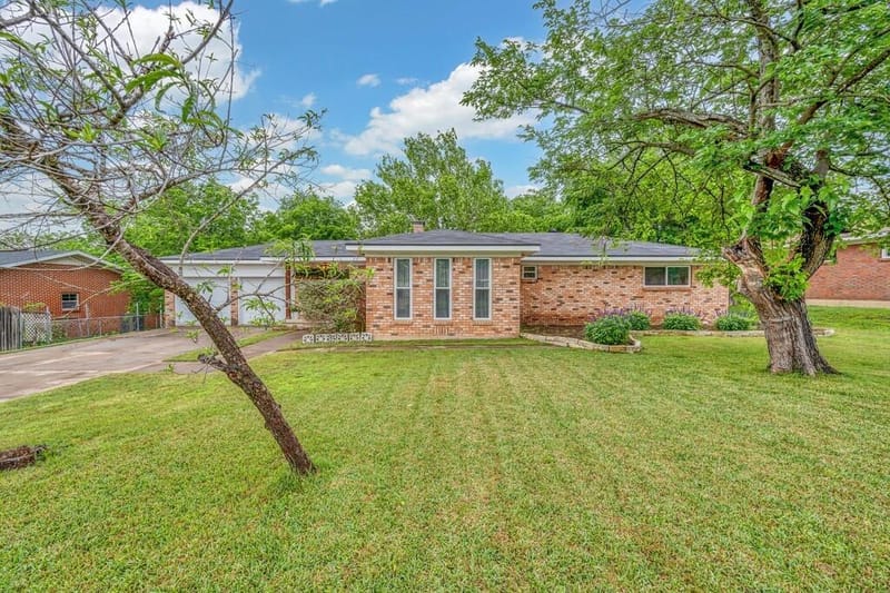 7741 Fairway Road, Woodway TX 76712