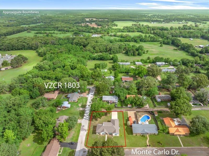 1024 Monte Carlo, Grand Saline TX 75140 - Photo 3
