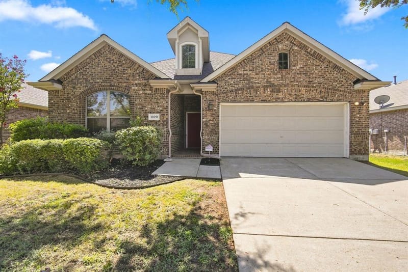 1020 Lake Hollow Drive, Little Elm TX 75068