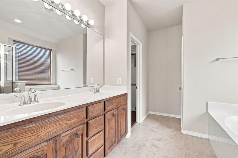 1020 Lake Hollow Drive, Little Elm TX 75068 - Photo 19