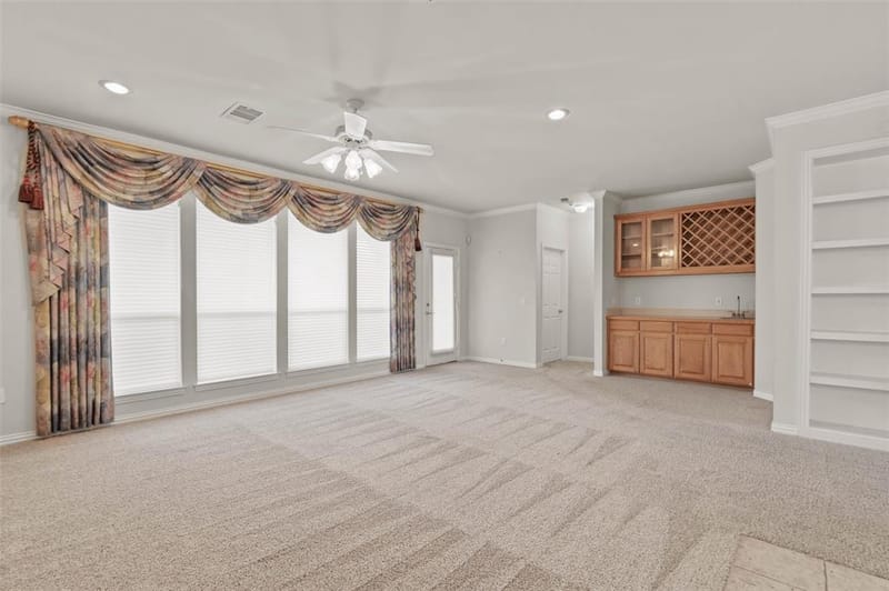 1709 Villa Court, Corinth TX 76210 - Photo 5