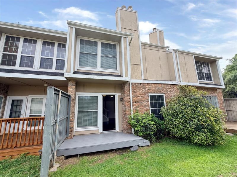 2409 Northlake Court, Irving TX 75038 - Photo 2