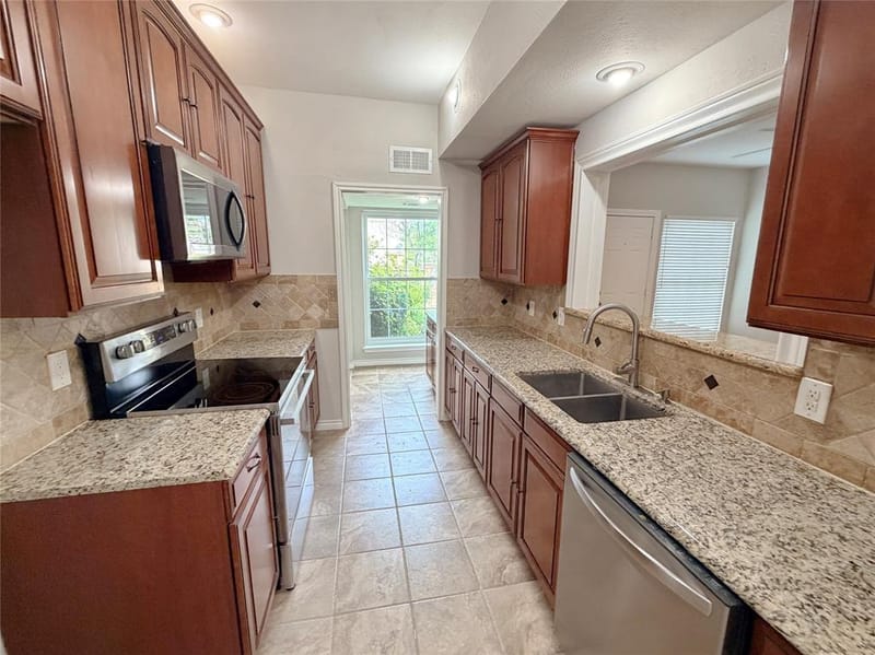 2409 Northlake Court, Irving TX 75038 - Photo 11