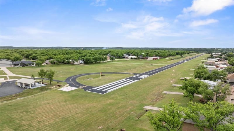 9616 Air Park Drive, Granbury TX 76049 - Photo 4