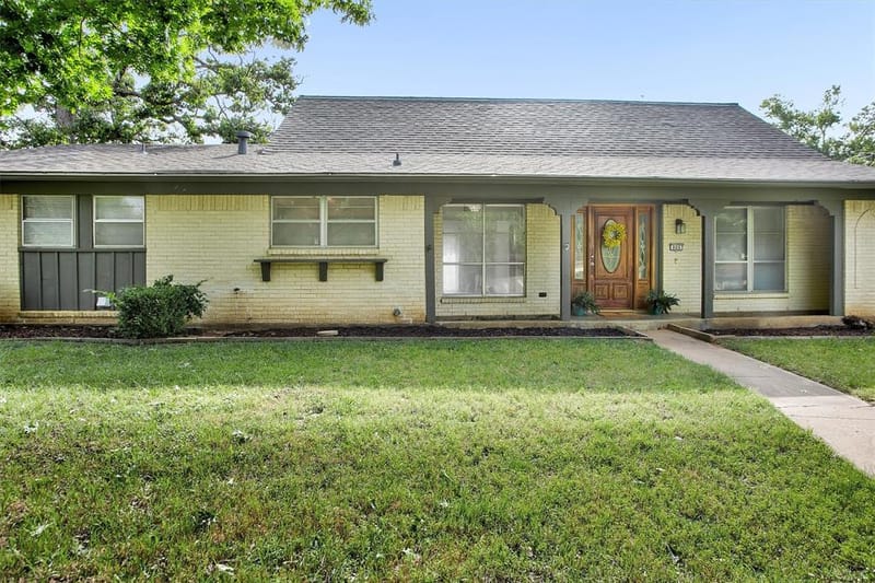 800 Glen Key Street, Denison TX 75020 - Photo 2