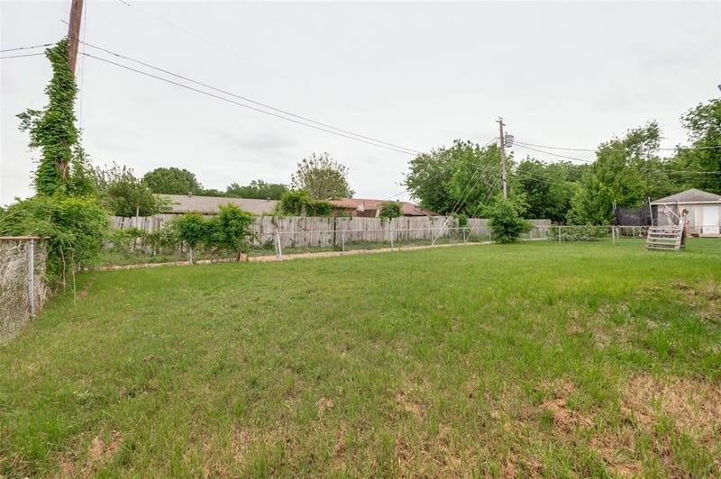 2654 Arlington Lane, Lancaster TX 75134 - Photo 23