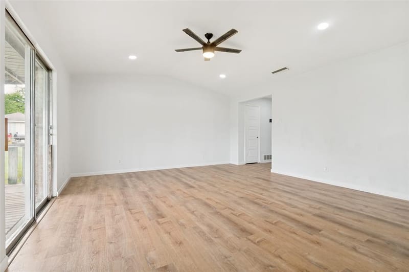 2654 Arlington Lane, Lancaster TX 75134 - Photo 7